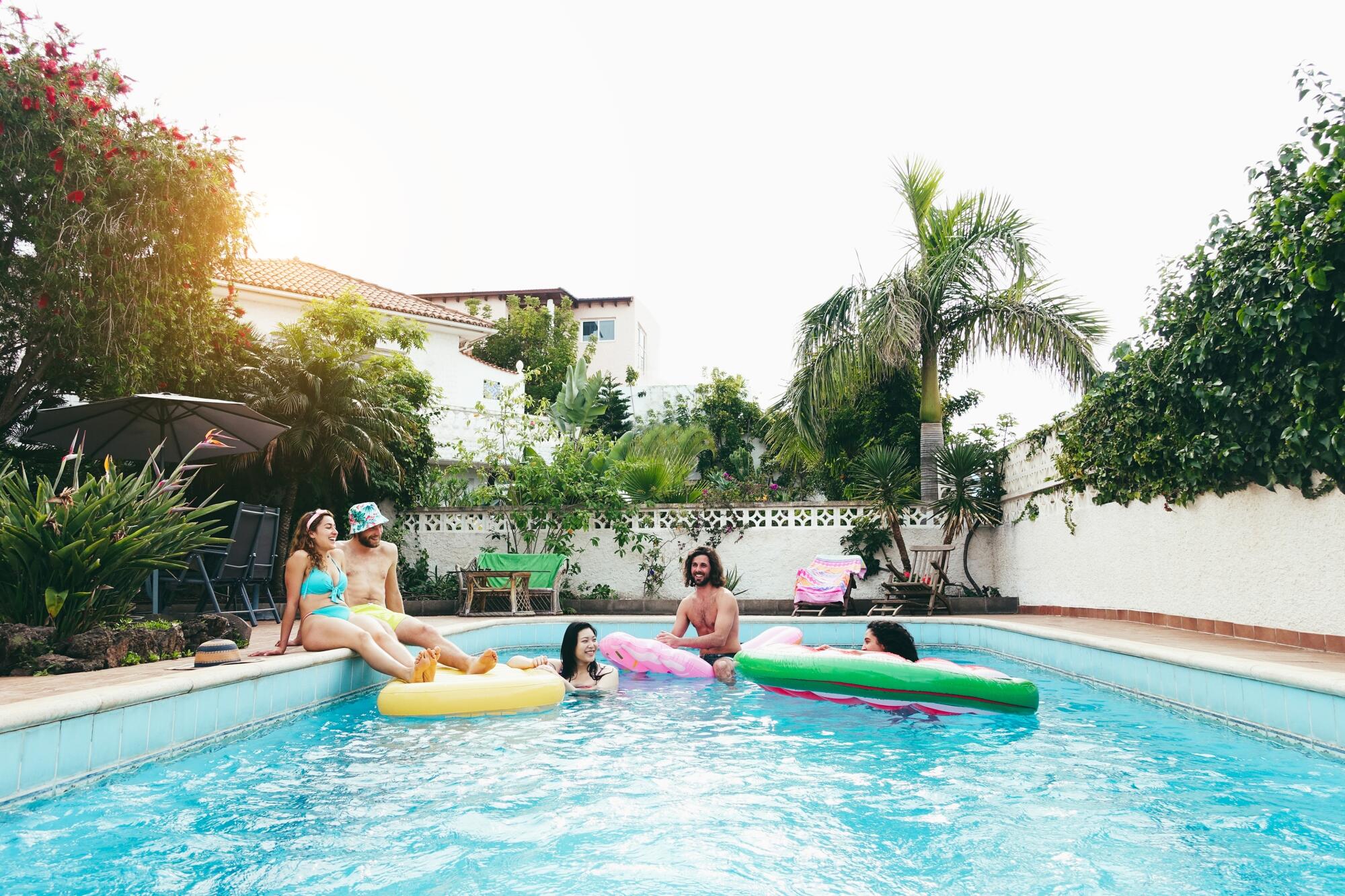 Crafting an Irresistible Vacation Rental Listing Description for Miami, Florida